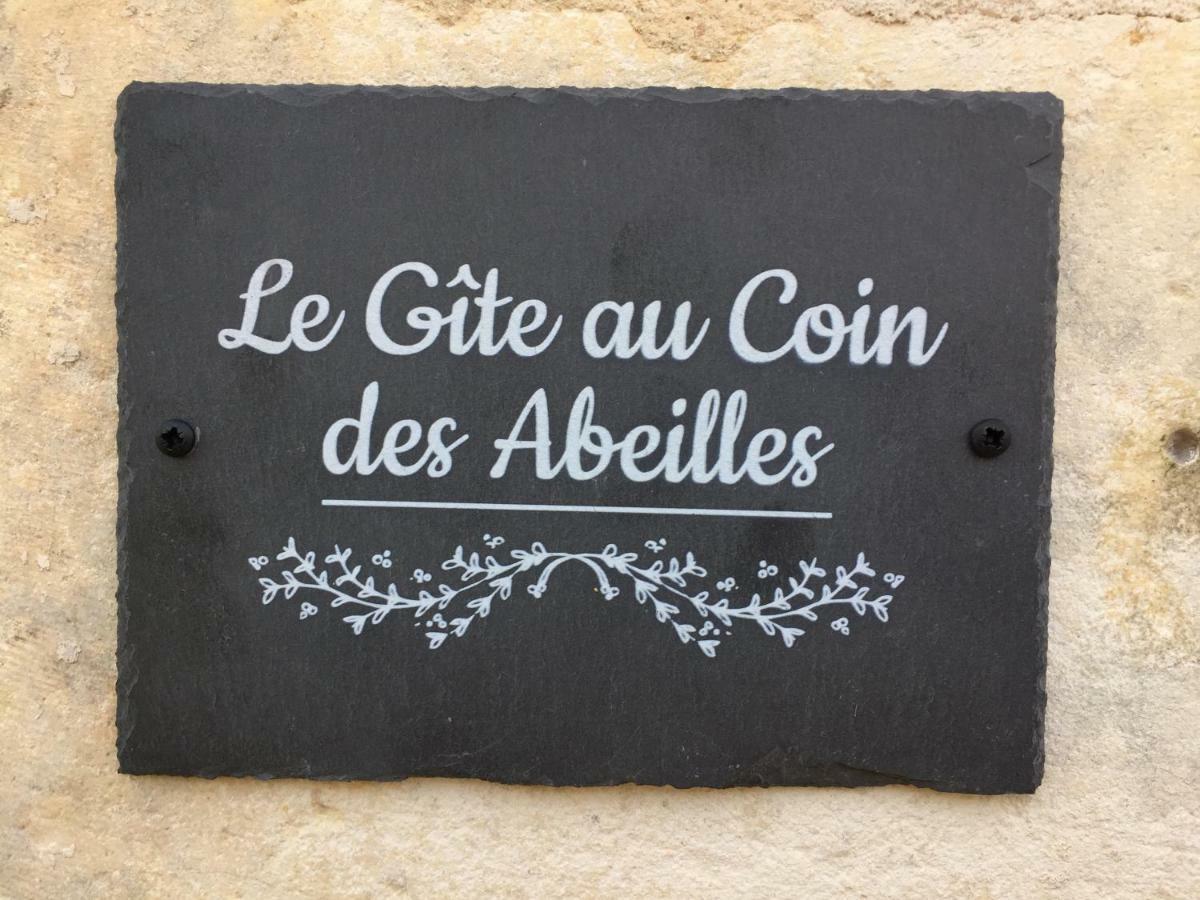 Le Gite Au Coin Des Abeilles La Caillère Eksteriør billede